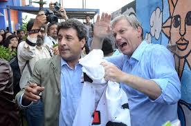 Jose antonio kast, vamos a elegir, que no te motiva el poder ni la ambición, sabemos quién tu eres, que vienes a servir, eres tu el diputado que vamos a elegir. Jose Antonio Kast Y Los Limites De La Democracia Al Fascismo Se Le Destruye