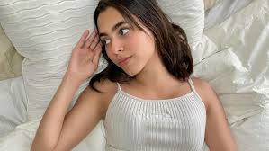 She is the best friend of veteran actress sridevi 's daughter, khushi kapoor. Anurag Kashyap Daughter Aaliyah Recalls Being Hospitalised For Severe Panic Attack Filmibeat