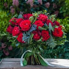 When you order flowers for delivery, you'll receive a photo of the finished product when it's ready for delivery, so you can share in the joy of your generous gift! Top 6 Tips For Choosing The Best Online Florist Luxury Flowers Rose Floral Arrangements Online Florist