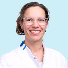 Ik open het venster en laat het najaar binnen”