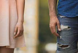 Praktik sunat perempuan dinilai berbahaya, tidak diperlukan, dan melanggar hak perempuan. 7 Tanda Perempuan Tawar Hati Yang Ramai Lelaki Tak Alert Nak Move On Atau Pujuk