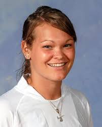 Erin Longworth's Instagram, Twitter & Facebook