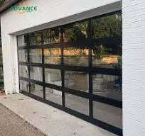 Casa de Villa personalizada de fábrica Diseño moderno Puerta de garaje de  vidrio de aluminio