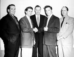 November 1, 1955: Elvis recording contract with Sun Records was sold to  RCA. Sam Phillips sold Elvis' contract to RCA records for $35,000. Elvis  and everyone involved officially signed the contract on