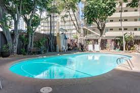 Vive hotel waikiki is a 100% nonsmoking boutique hotel, just 7 minutes' walk from waikiki beach, offers free wifi and modern guest rooms with mountain, city or ocean views. Best Price For Castle Waikiki Grand Hotel Hawaii Oahu Hi Wise Travel