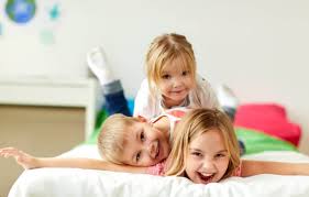 The conflict between family members doesn't last long; Air Dicincang Tidak Akan Putus 10 Tips Rapatkan Hubungan Adik Beradik Dekat Dan Jauh