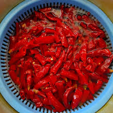 Begini cara buat cili kisar tahan lama, berbulan masih tak. Buat Sendiri Cili Kisar Supaya Masakan Bersambal Jadi Lebih Sedap Mudah Nak Masak Ilhamresipi