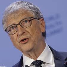 Donald Trump said Microsoft co-founder Bill Gates has asked to visit him at  the president-elect's Mar-a-Lago home in Florida