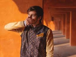 Последние твиты от alan walker (@iamalanwalker). Interview From Ordering Pizza To Playing Fortnite Alan Walker Shares What He Does When He Isn T Spinning Sets