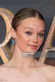 Evie Allen's Instagram, Twitter & Facebook