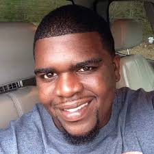 Emanuel Goss's Instagram, Twitter & Facebook