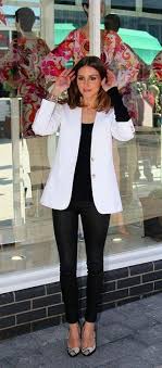 Black And White Fashion Style La Dolce Vita Effortless Style Black White White Fashion White Blazer Outfits Fashion