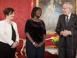 Barack was born on april 4 1936, in nyangoma kogelo, siaya district. Auma Obama Vor Wiener Opernball Zu Gast Bei Van Der Bellen Opernball Vienna At