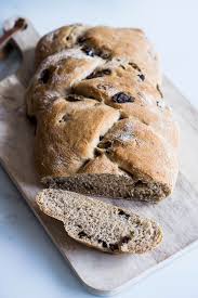 Rustikales Olivenbrot Olivenbrot Brot Selber Backen Rezept Lebensmittel Essen