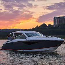 Check spelling or type a new query. Cabin Cruiser Innenborder A36 Cobalt Boats Zweimotorig Hard Top Bowrider