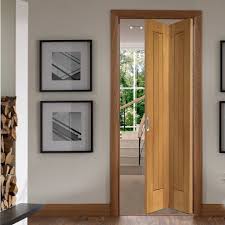 Timeless design that maximizes glass and light. Suffolk Oak Bifold Door Vertical Lining