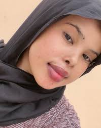 A pretty lady!! Happy Saturday 🐛🦋❤️