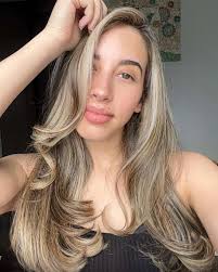 Andrea Mcpeak's Instagram, Twitter & Facebook