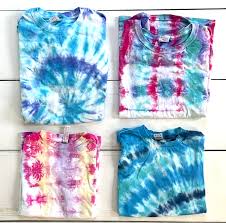 It is a dyeing method in which the best t shirts for tie dye is folded, twisted, pleated, or crumpled and bound by strings followed by the application of the dye. 10 Tie Dye Patterns And Folding Ideas Pineapple Paper Co