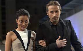 Robin, één van zijn drie broers, behoort tot de wereldtop in acrobatische gymnastiek. Matthias Schoenaerts En Vriendin Stralen In Brussel De Standaard Mobile