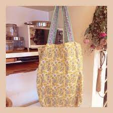 独立・起業 違い 金融・保険 「エンジェル投資家」と「ベンチャーキャピタル（vc）」との違い ビジネスシーンでは、日々新たな会社が立ち上げられていますが、そうした会社にとって一番の難題が、「資金集め」です。 ã‚¢ãƒŸãƒ³ã‚° èŠ±æŸ„ ãƒˆãƒ¼ãƒˆãƒãƒƒã‚°ã®é€šè²© By Wombat House ãƒ©ã‚¯ãƒž