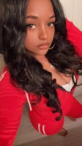 Ayesha Lowe's Instagram, Twitter & Facebook