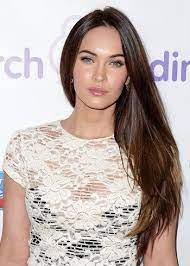 Megan fox height 5 ft 4 in or 163 cm and weight 52 kg or 115 pounds. Megan Fox Weight Height Shoe Bra Size Wiki Stats Celebrity Tn N 1 Official Stars People Magazine Wiki Biography News
