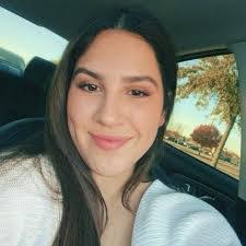 Gisselle Ramirez's Instagram, Twitter & Facebook