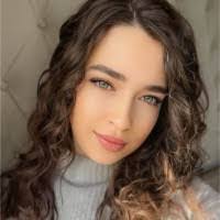 Aurora Lala's Instagram, Twitter & Facebook