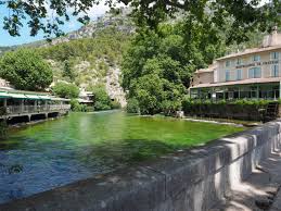 We did not find results for: Kostenlose Foto Fluss Kanal Dorf Klar Strom Gemeinschaft Garten Wasserweg Klares Wasser Quelle Immobilien Vaucluse Abteilung Von Vaucluse Provence Alpes C Te D Azur Franzosische Gemeinschaft Fontaine De Vaucluse 4608x3456