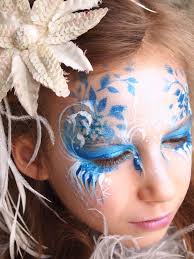 Prinzessin Schminken Blau Glitzer Strasssteine Fasching Makeup Princess Prinzessin Schminken Schminken Leicht Gemacht Fairy Make Up