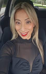 What do men look for in a woman?