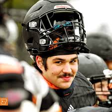 Blake Hinton (@BlakeHinton16)