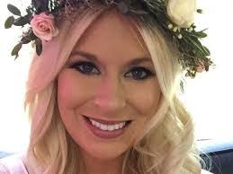 Amanda Frechette's Instagram, Twitter & Facebook