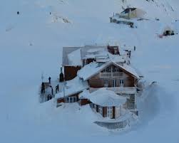 Cabana paltinu este situata in judetul sibiu, la altitudinea de 2050m, in imediata apropiere a lacului glaciar balea (2034m altitudine). Cabana Balea Lac Din Balea Lac Romania0 Oferte Disponibile