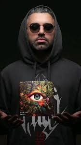 Rakata, Rakata, Rakata 🔥🔥, What do you think about my new release 😍, OUT  NOW! , LINK IN BIO @steve_levi, https://fanlink.tv/SteveleviRakata,  @starz.records, ., ., #Stevelevi #rakata #djlife #rave #hit ...