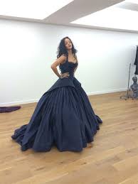 Zac Posen Parla Del Vestito Di Rihanna Al Diamond Ball Elegant Prom Dresses Evening Dresses Prom Blue Ball Gowns