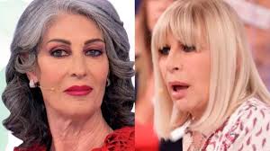 Gemma uomini e donne 2021. Uomini E Donne Isabella Potrebbe Sostituire Gemma I Fan Apprezzano Una Gran Signora