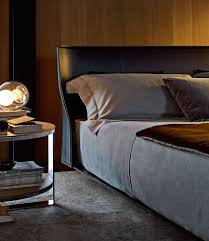 Copenhagen has slender legs, rounded corners and completely smooth tops. Bed Alys Collection B B Italia Design Gabriele And Oscar Buratti Bed Furniture Bed Design Bedroom Design