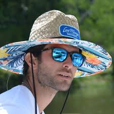 Roy Merritt of @merrittboatworks going through his experience