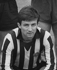 Vrlo brzo, njima su se pridružili lazar radović, velimir sombolac, ljubomir mihajlović, mustafa hasanagić, ivan ćurković, josip pirmajer, branko rašović i radoslav bečejac. Vladica Kovacevic And Similar Football Biographies Frankensaurus Com