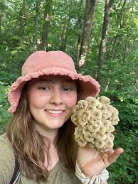 Wake up, mushroom lovers—Morel season is calling! Join us for a majestical  weekend at the Ohio Mushroom Festival's May 3rd Morel Foray! Get ready for:  • Guided hikes with 18 expert foragers