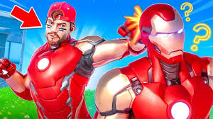 Unsurprisingly, iron man is sporting some serious firepower. 100 Ironman Se Battent A Stark Industrie Sur Fortnite Youtube