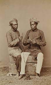  Dua Orang Jawa Sedang Merokok Ca 1870 History Indie Hipster