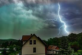 Vor allem nachmittags kann es örtlich heftige gewitter mit starkregen, sturmböen und hagel geben, hieß es. Mdr Sachsen Anhalt On Twitter Guten Morgen Die Letzten Gewitter Sind Nur Ein Paar Tage Her Heute Sind Fur Ganz Sachsen Anhalt Wieder Welche Angekundigt Passt Auf Euch Auf Andreas Weidner