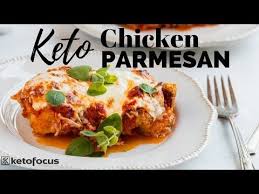 The Best Keto Chicken Parmesan Recipe With Crispy Breaded Chicken Thighs And Layers Of Marinara Keto Chicken Chicken Parmesan Recipes Pan Fried Chicken Thighs