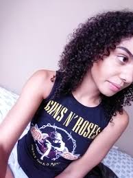 Start off with dry hair and coconut oil that's room temperature. Dry Hair No Matter What I Do The Tip Layer Of My Hair Stays Very Dry I Sleep On A Satin Pillow Case I Only Condition My Hair No Shampoo I Also