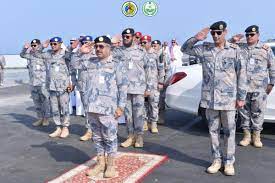 أعلنت الإدارة العامة للقبول المركزي بوكالة وزارة الداخلية للشؤون العسكرية، عن فتح باب القبول والتسجيل للمديرية العامة لحرس الحدود، برتبة جندي للرجال، للتعيين عليها في جميع المناطق. Ø­Ø±Ø³ Ø§Ù„Ø­Ø¯ÙˆØ¯ Ø§Ù„Ø³Ø¹ÙˆØ¯ÙŠ Auf Twitter Ù…Ø¯ÙŠØ± Ø¹Ø§Ù… Ø­Ø±Ø³ Ø§Ù„Ø­Ø¯ÙˆØ¯ ÙŠØ±Ø¹Ù‰ ØªÙ†ÙÙŠØ° Ø§Ù„ØªÙ…Ø±ÙŠÙ† Ø§Ù„Ø¹Ù…Ù„ÙŠ Ù„Ù„Ø®Ø·Ø© Ø§Ù„ÙˆØ·Ù†ÙŠØ© Ù„Ù…ÙˆØ§Ø¬Ù‡Ø© Ø§Ù„ÙƒÙˆØ§Ø±Ø« Ø§Ù„Ø¨Ø­Ø±ÙŠØ© Ø¨Ø­Ø« ÙˆØ¥Ù†Ù‚Ø§Ø° Ù¤Ù 