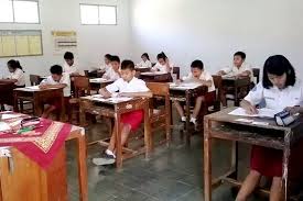 Inilah contoh soal dan kunci jawaban latihan soal ulangan kenaikan kelas (ukk) atau penilaian akhir tahun (pat) mata pelajaran ppkn smp kelas vii. Download Soal Dan Kunci Jawaban Ukk Uas Pkn Bahasa Indonesia Matematika Ipa Dan Ips Kelas 1 2 3 4 5 Sd Mi 2016 Website Pendidikan