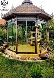 Terase Si Foisoare Inchise Cu Sticla Securizata Usor De Folosit Practic Design Unic Gradina Fermecatoare Glass Design Outdoor Structures Outdoor